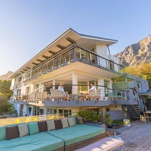 Atzaro Hotel